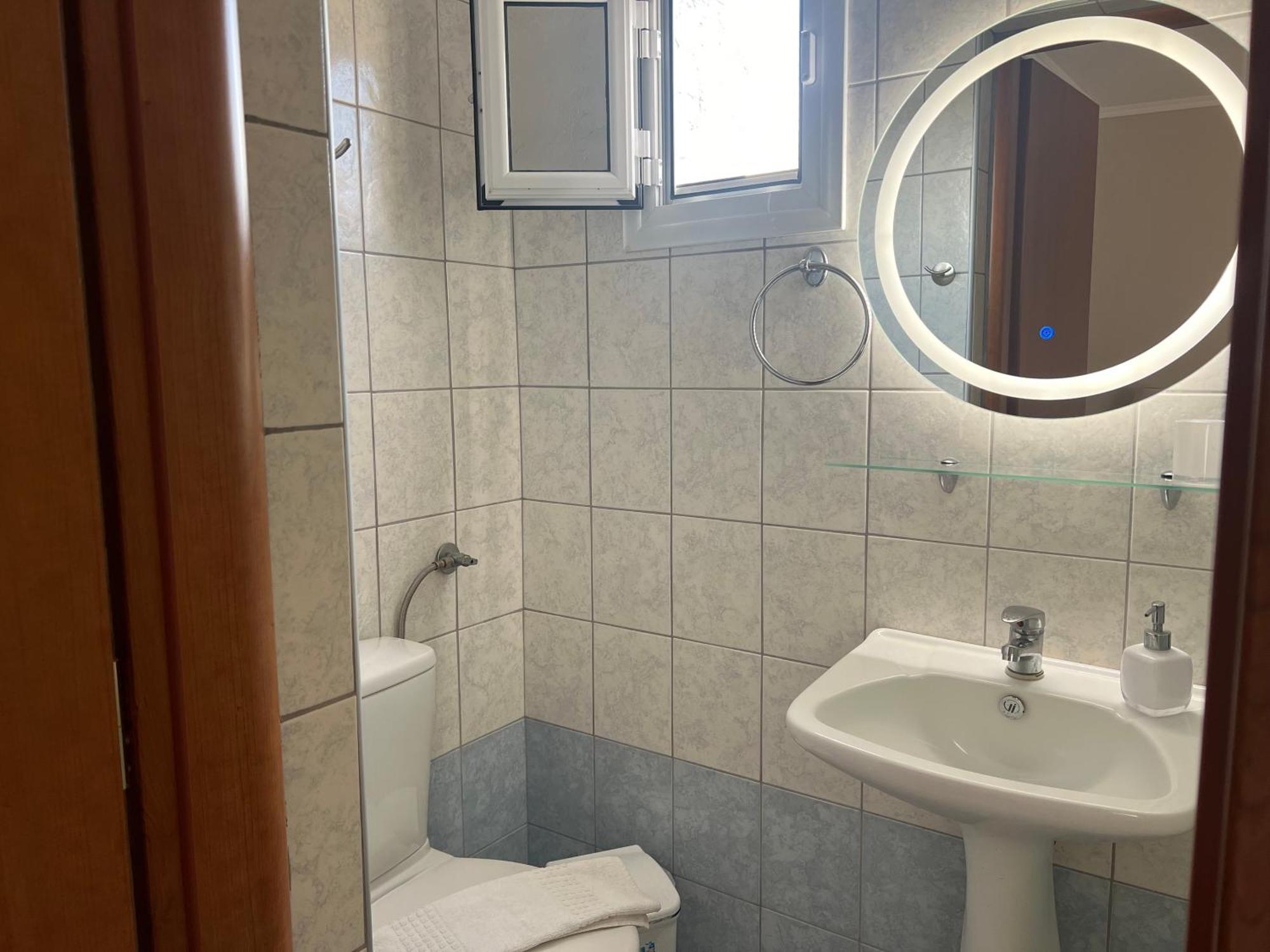Anna Maria Views Apartment Neos Marmaras Ngoại thất bức ảnh